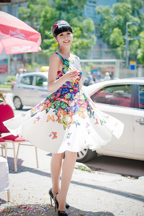 Váy Tiểu Thư Trễ Vai Bánh Bèo  Đầm Bánh Bèo Màu Trắng SÓC SHOP 1  Shopee  Việt Nam