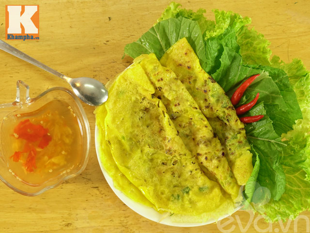 Đổ bánh xèo miền Nam giòn tan ăn chơi đã miệng