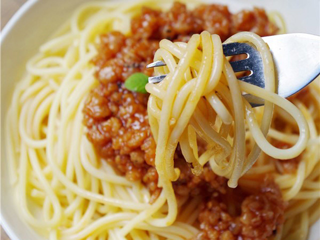 Cách làm sốt cà chua cho món mì Ý thịt bằm ngon như nhà hàng?