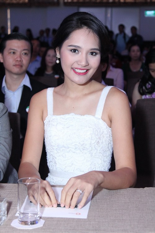 HH Jennifer Phm, Hng Giang v rng ngi