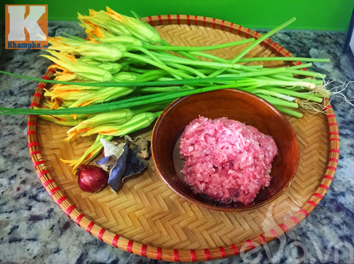 Bông túng nhồi thịt hấp ngon cho 1 ngày lạnh tanh - 1