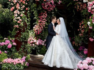 Sau 2 tháng kết hôn, Miranda Kerr và tỷ phú Evan Spiegel khoe ảnh cưới đẹp như mơ