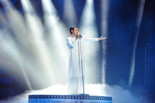 Hồng Nhung quot;tháchquot; Hoàng Tôn thi The Voice Mỹ - 14