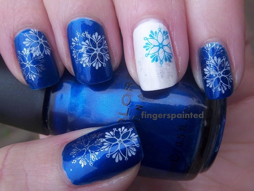 Vẽ nail hoa tuyết đón Noel cực dễ