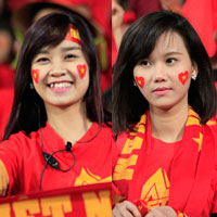 Ngắm những fan nữ xinh đẹp, trung thành của đội tuyển Việt Nam