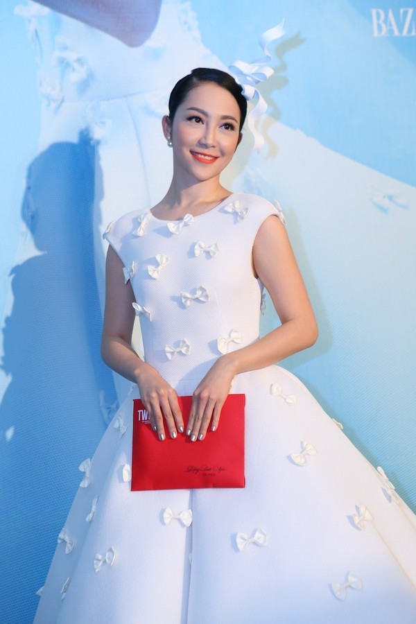 Váy bầu đẹp của sao Việt đa phong cách như Linh Nga tại TM LUXURY
