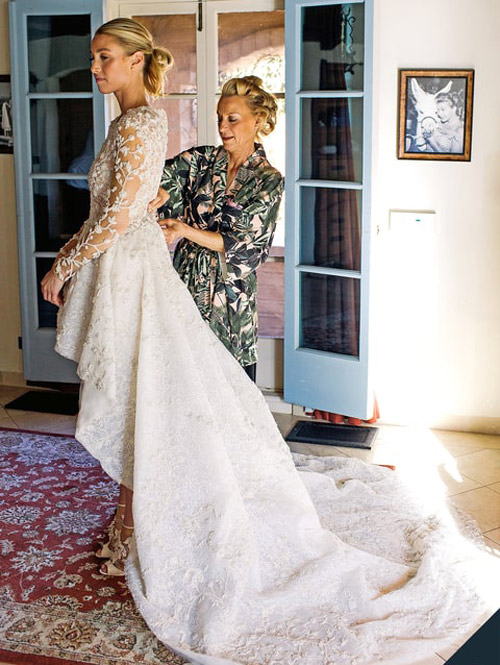 7 bộ váy cưới đẹp như quot;ngôn tìnhquot; của Sao năm 2015 - 5