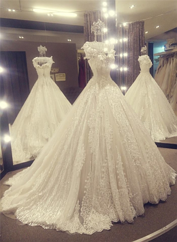 Váy cưới đẹp như cổ tích của 5 cô dâu đình đám Vbiz năm 2018  2sao