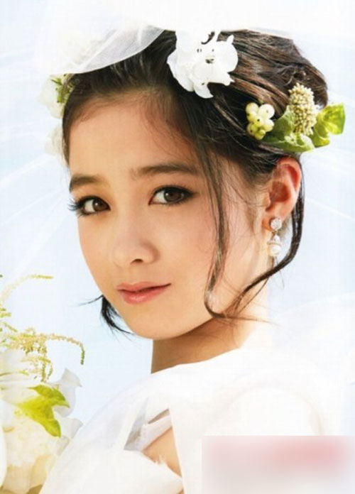 Cô dâu Nhật Bản 16 tuổi xinh đẹp gây 'sốt' mạng