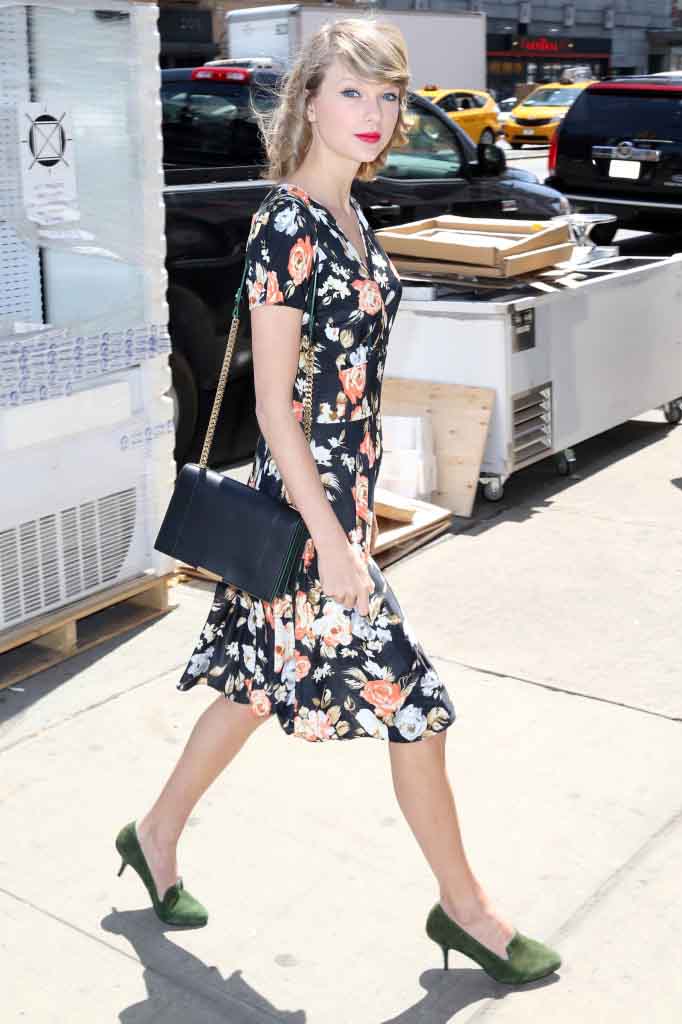 mua he dien vay hoa vintage dep nhu taylor swift - 4
