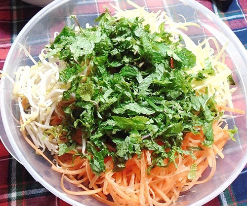 Cach lam nom xoai - Bật mí cách làm nộm xoài rau củ ngon