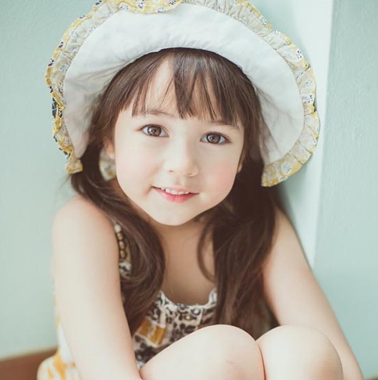Cô bé 5 tuổi Jenna Jirada Moran có gương mặt hoàn hảo nhất Thái ...