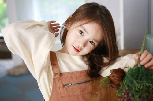 Em bé đẹp Hàn Quốc: \
