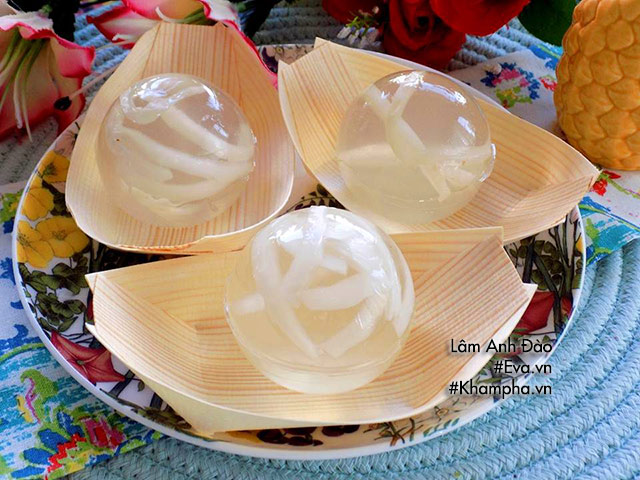 Thạch dừa giọt nước trong veo xua nắng nóng