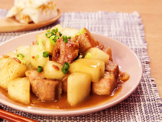 Kết quả hình ảnh cho Sườn kho bí đao