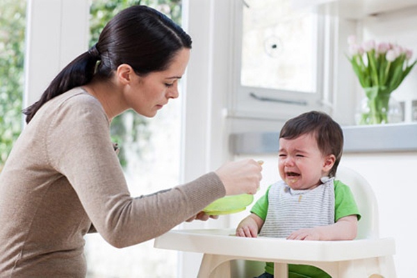 Trẻ 1 tuổi lười ăn phải làm sao? - 3