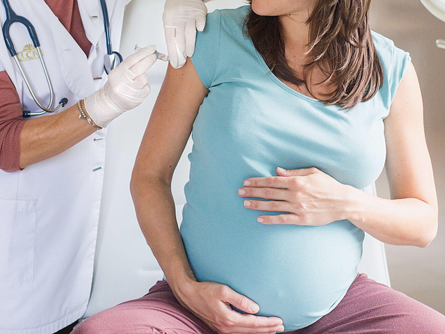 Tiêm phòng uốn ván cho bà bầu có ảnh hưởng đến thai nhi không?