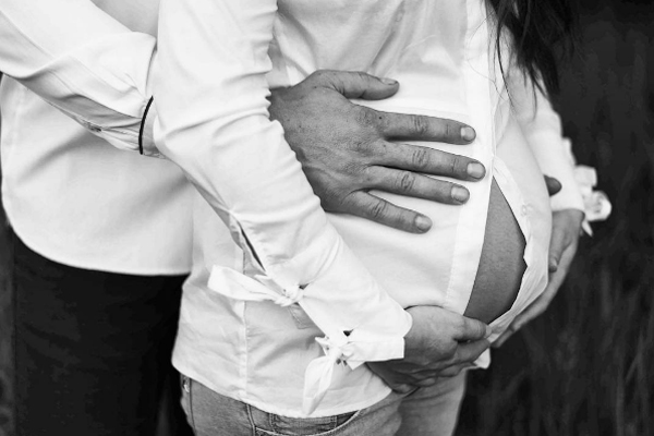 Kết quả hình ảnh cho 6 câu nói vô tâm cá»§a chá»ng khiến vợ bầu tá»n thương, không muá»n con trầm cảm, bá» Äừng nói nhé!