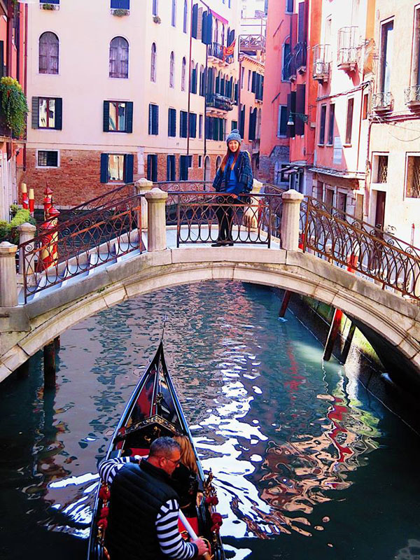 Theo Chân Cô Nàng 9X Đến Venice Nước Ý: Nhắm Mắt Chụp Cũng Có Ảnh Đẹp!