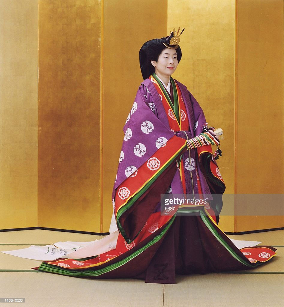 Phong cách trang nhã của 3 công chúa Nhật Bản mạnh dạn từ bỏ