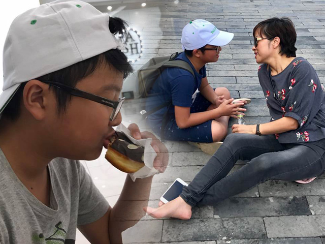 Cho tiền con ăn quà vặt ít ỏi, Thảo Vân quặn đau vì thương con khi nghe bé kể chuyện
