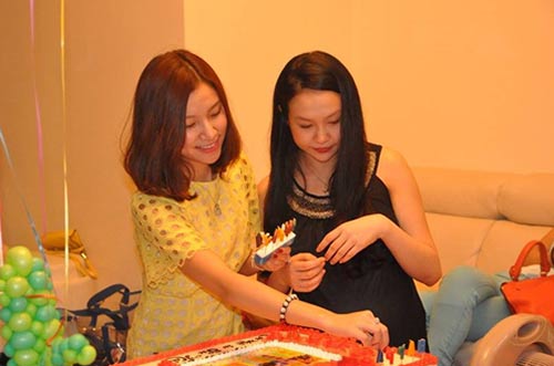 Vợ chồng Tuấn Hưng tổ chức sinh nhật 1 tuổi hoành tráng cho con gái  Tin  tức Online