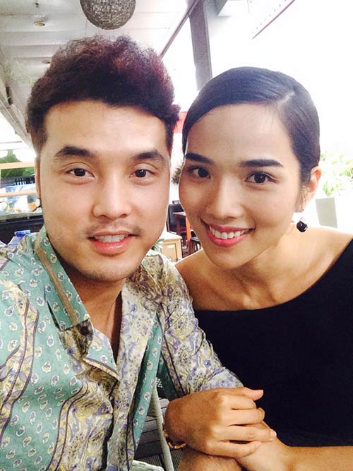 Ưng Hoàng Phúc và bạn gái ngày càng thắm thiết