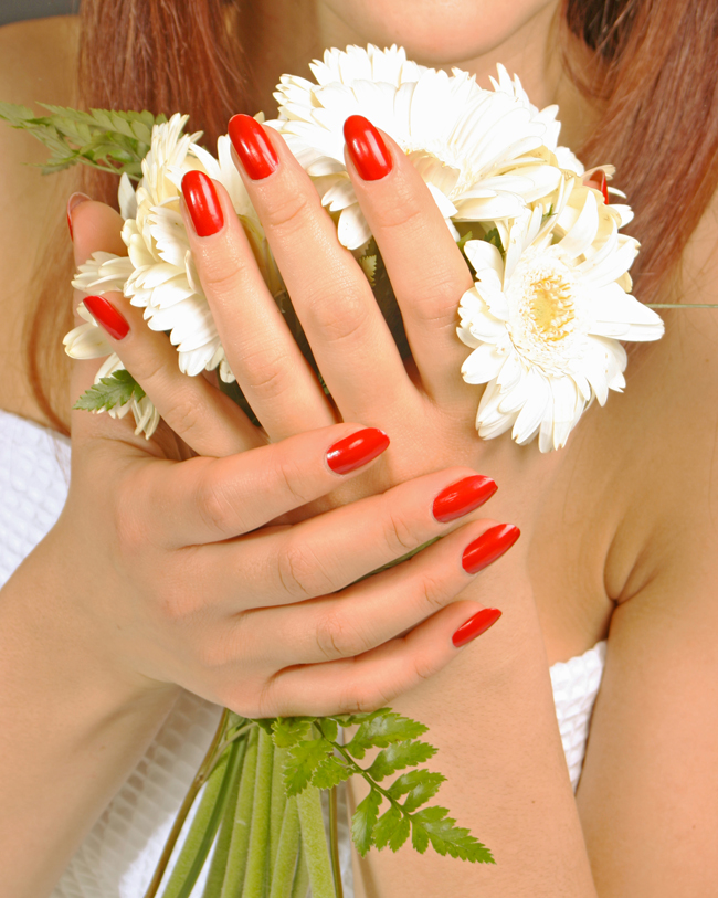 Những kiểu nail cô dâu đẹp sang chảnh giúp nàng xinh hết phần thiên hạ