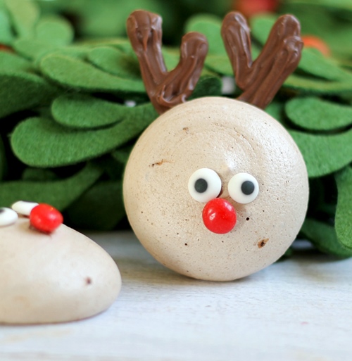 Giáng sinh hấp dẫn với bánh quy meringue hình tuần lộc