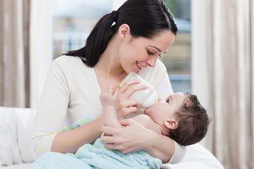 7 quan niệm sai lầm về sức khỏe của bé các mẹ vẫn tin sái cổ