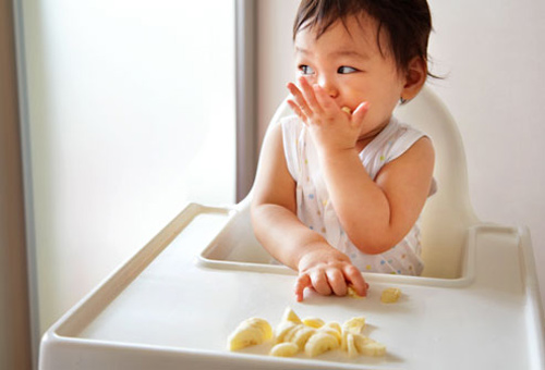 Vì sao cho con ăn nhiều hơn 2 quả chuối mỗi ngày là sai lầm tai hại