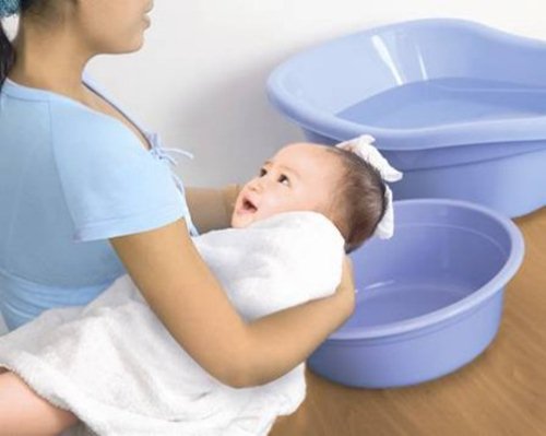 6 thời điểm mẹ tắm cho bé sơ sinh có thể nguy hiểm tính mạng con