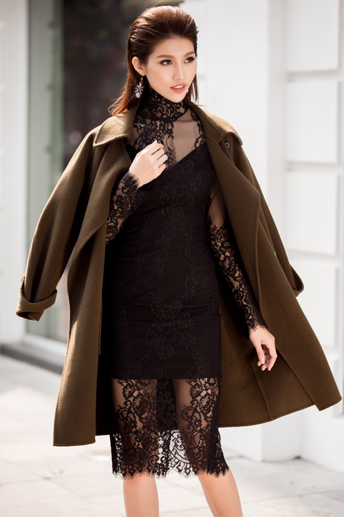 Cách mix váy và áo khoác đẹp cho nữ công sở tuổi 30 xinh tươi đón xuân