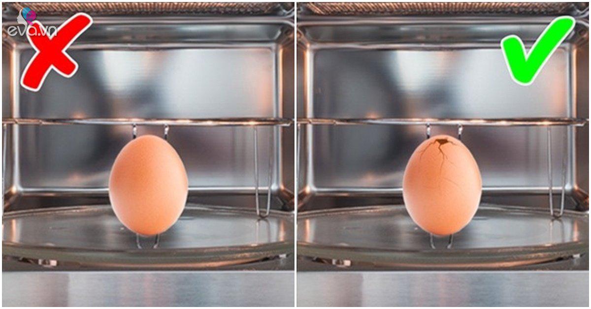 Можно ли вареное яйцо в микроволновке. Яйцо в микроволновке. Яйцо в микроволновке без скорлупы. Микроволновка яйцо. Свежесть яиц в воде.