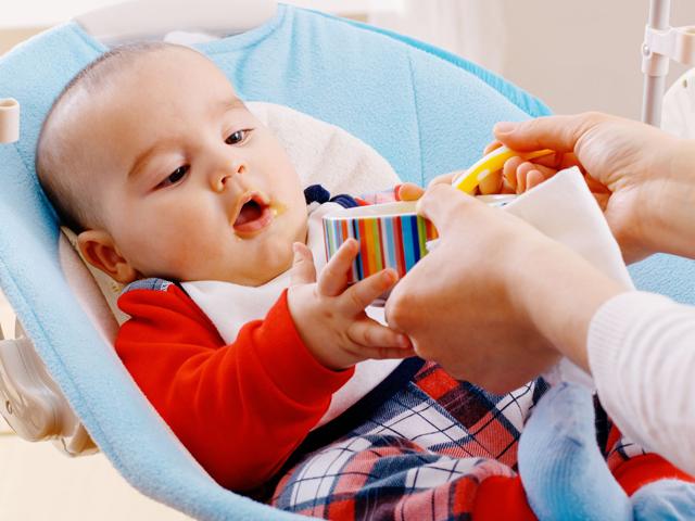 Những việc bé có thể làm trong tháng thứ 7 Những việc bé có thể làm trong tháng thứ 7